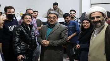 بازدید رئیس دانشگاه علوم پزشکی سمنان از خوابگاه اندیشه و گفت‌وگوی صمیمی با دانشجویان