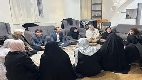  میزبانی صمیمانه مسئولان دانشگاه علوم پزشکی سمنان از دانشجویان بین‌الملل/ طنین جشن‌های شعبانیه و فجر در خوابگاه خواهران