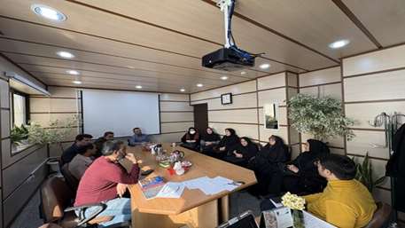  برگزاری نشست مدیر امور دانشجویی با ناظمه های سراهای دانشجویی