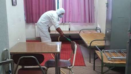  اجرای طرح سم‌پاشی و گندزدایی کلیه فضاهای دانشجویی دانشگاه در راستای ارتقای سلامت و بهداشت محیط